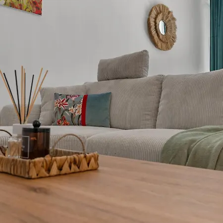 Olive In Meraki & Năvodari